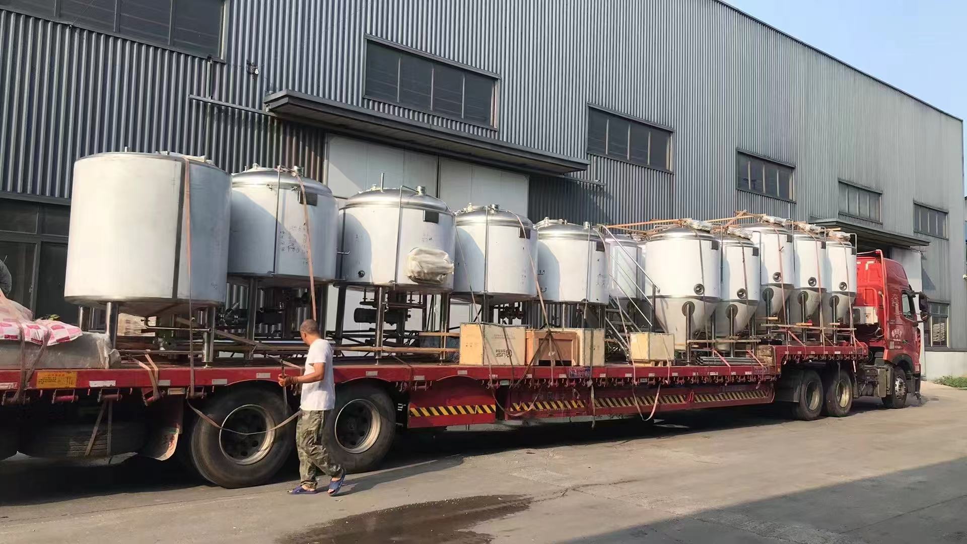 金山精酿啤酒设备厂—精酿啤酒设备制造：传承工艺与创新科技的交融